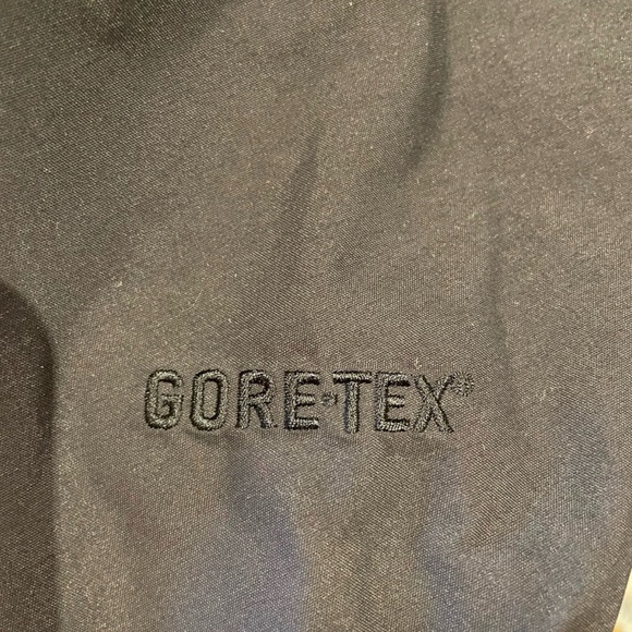 North Face goretex mountain jacket 2009 - Picture 4 of 7